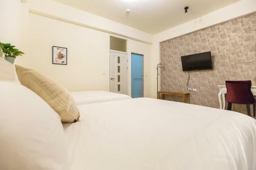 Square B&B