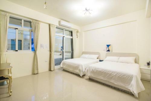 Square B&B