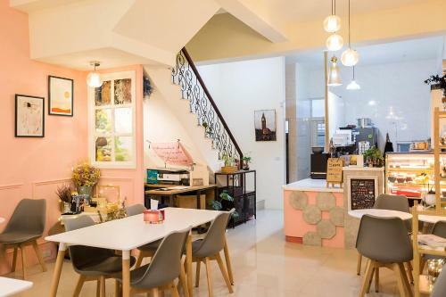Square B&B