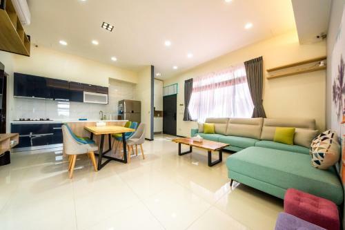 Black B&B
