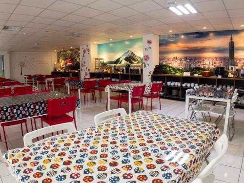 Chang Ti Metropolis Commercial Hotel