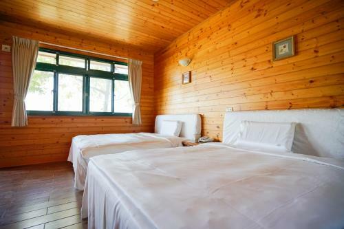 Cloud Falls Resort