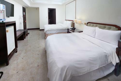 Peach Hotel
