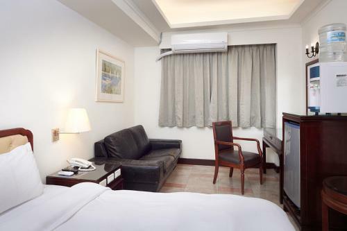 Peach Hotel