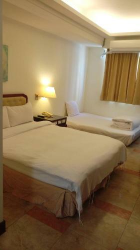 Peach Hotel
