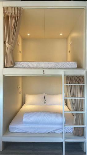 One Night Hostel