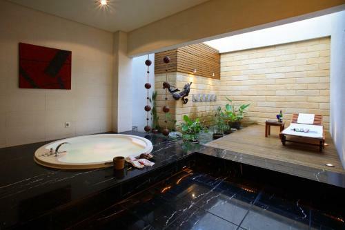 Spring Spa Motel