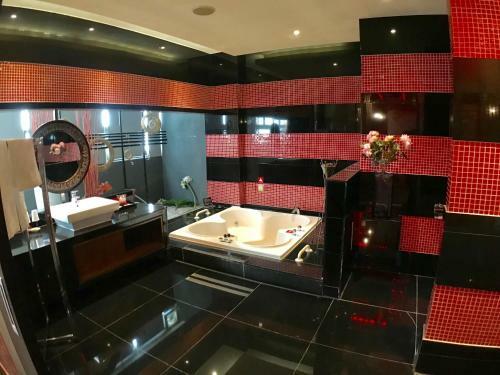 Fongchih Motel