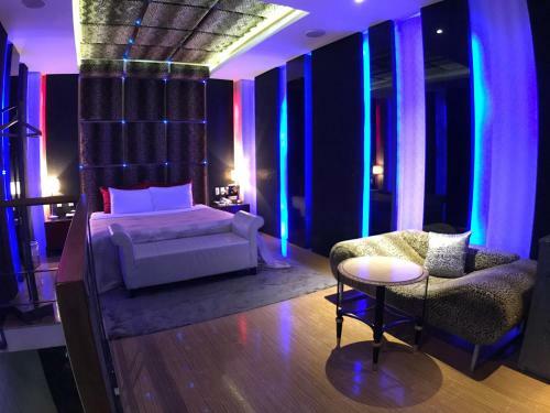 Fongchih Motel