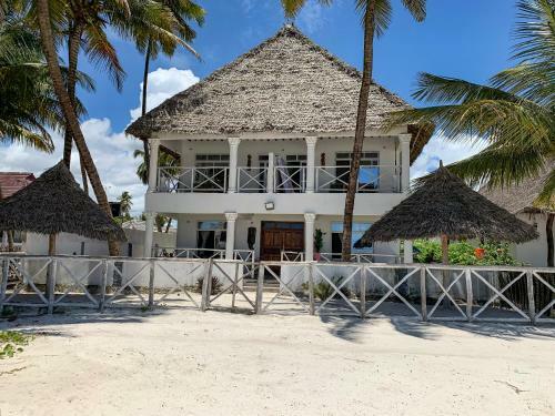 The African Paradise Beach Hotel