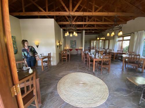 Hotel Ahadi Lodge