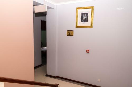 The Grand Villa Hotel
