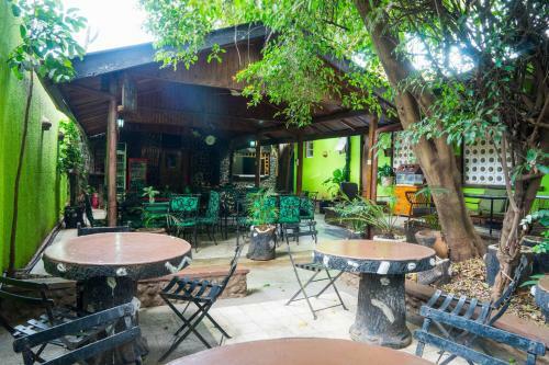 New Siesta Hotel
