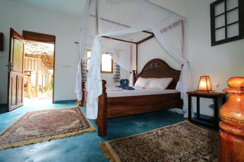 Hotel Salama & Mbuyuni Bungalows