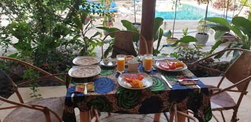 Hotel Salama & Mbuyuni Bungalows