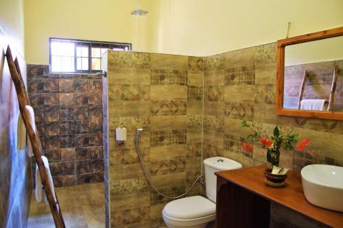 Hotel Chanya Lodge