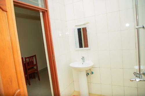 Kilimanjaro White House Hotel