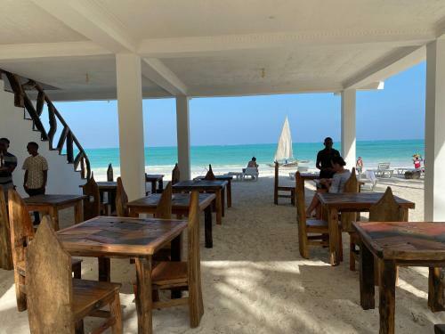 Maisha Matamu Beach Hotel Paje