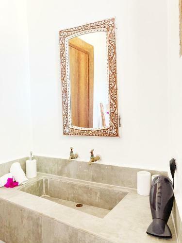 Hostal Miti Beach Bungalows