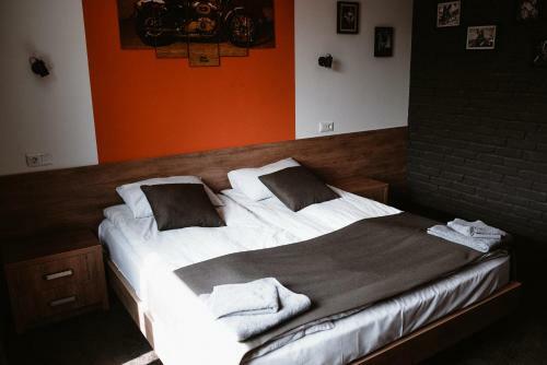 Hotel Clubhouse