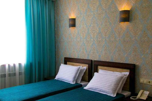 Hotel ????????