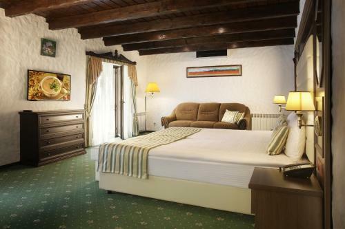 Hotel Iv�ncs� Birtok