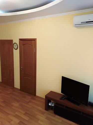 Apartment On Kryvorizhstal Street