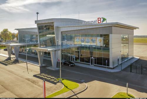 Terminal B Hotel