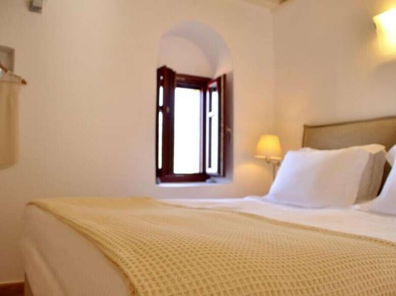 Hotel Pirgos Mavromichali