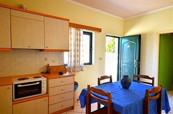 Aparthotel Aloni Suites