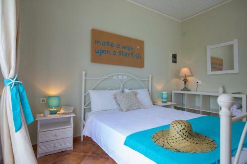 Hostal Sea View Studios
