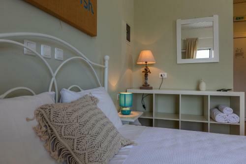 Hostal Sea View Studios