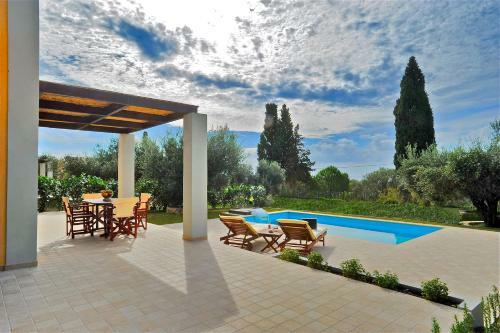 Elaia Villas