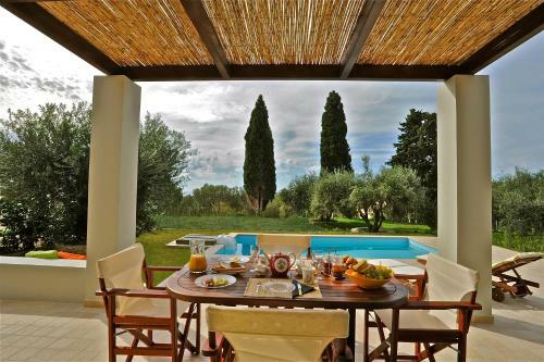 Elaia Villas