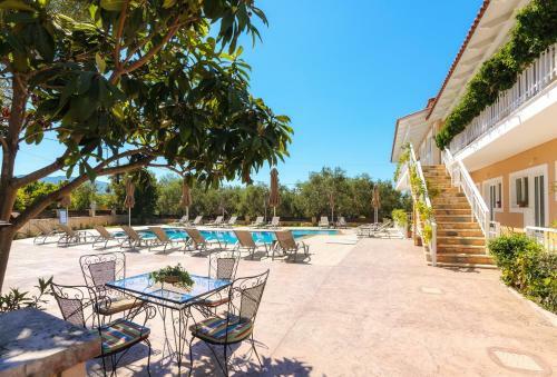 Hostal Artemis Apartments