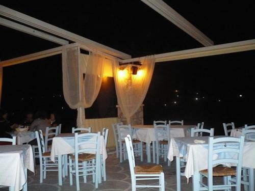 Hostal Sardis Rooms
