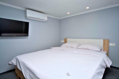 Hotel Grand Apartments