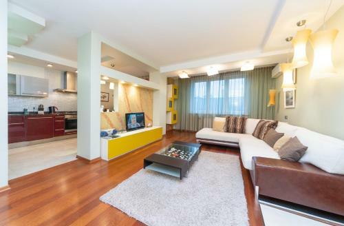 Livoberezhna Apartments V&v Group