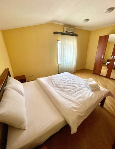 Apartamento Nice Flat With A 3 Badrooms Near Khreshchatyk