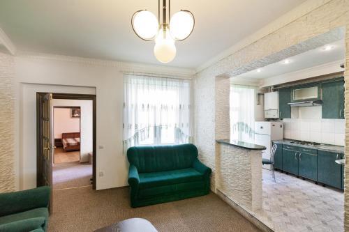 Apartment On Dudayeva 17