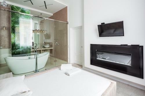 Deluxe Apartment In Horodotska 33