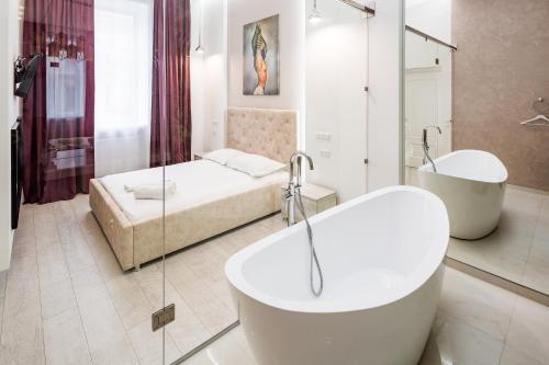 Deluxe Apartment In Horodotska 33