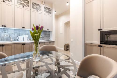 Grand Rynok Square Apartment