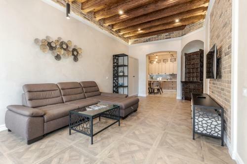 Grand Rynok Square Apartment