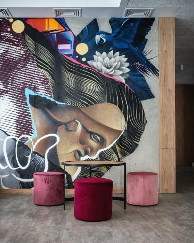 Hotel Reikartz Mural Lviv
