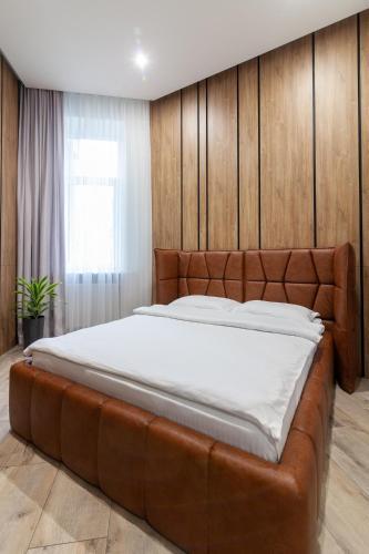 Vip Apartment On Leontovicha 5