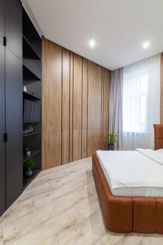 Vip Apartment On Leontovicha 5