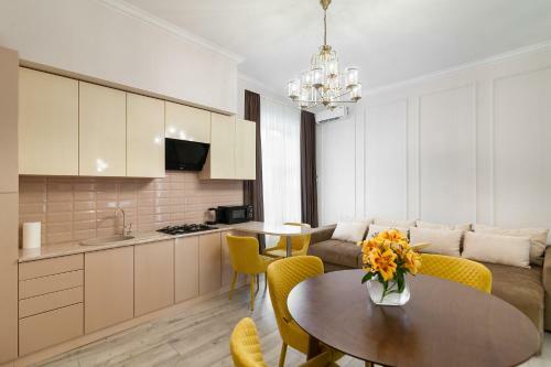 Avangard Deluxe Art Apartment