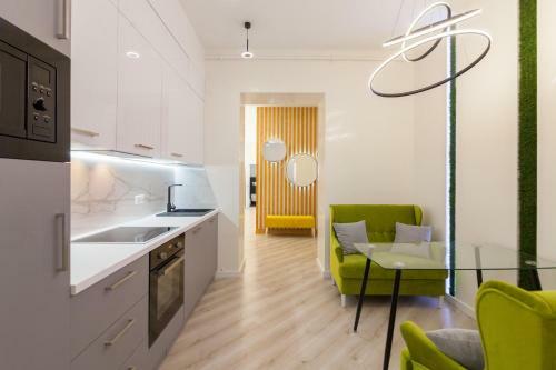 Lux Apartment On Kulisha 16
