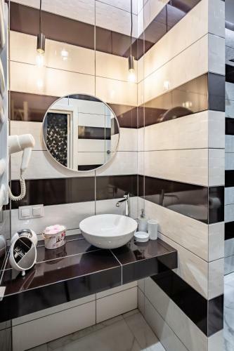 Bv Apartments Art Deco